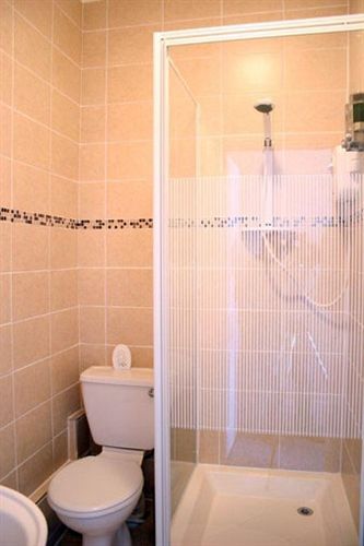 Alexanders Guest house